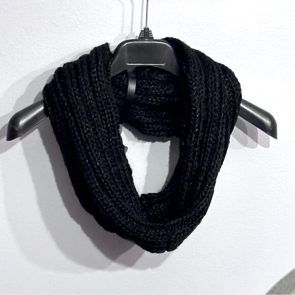 Women's Cowl Infinity Knit Scarf Black Metallic Silver - Picture 1 of 9